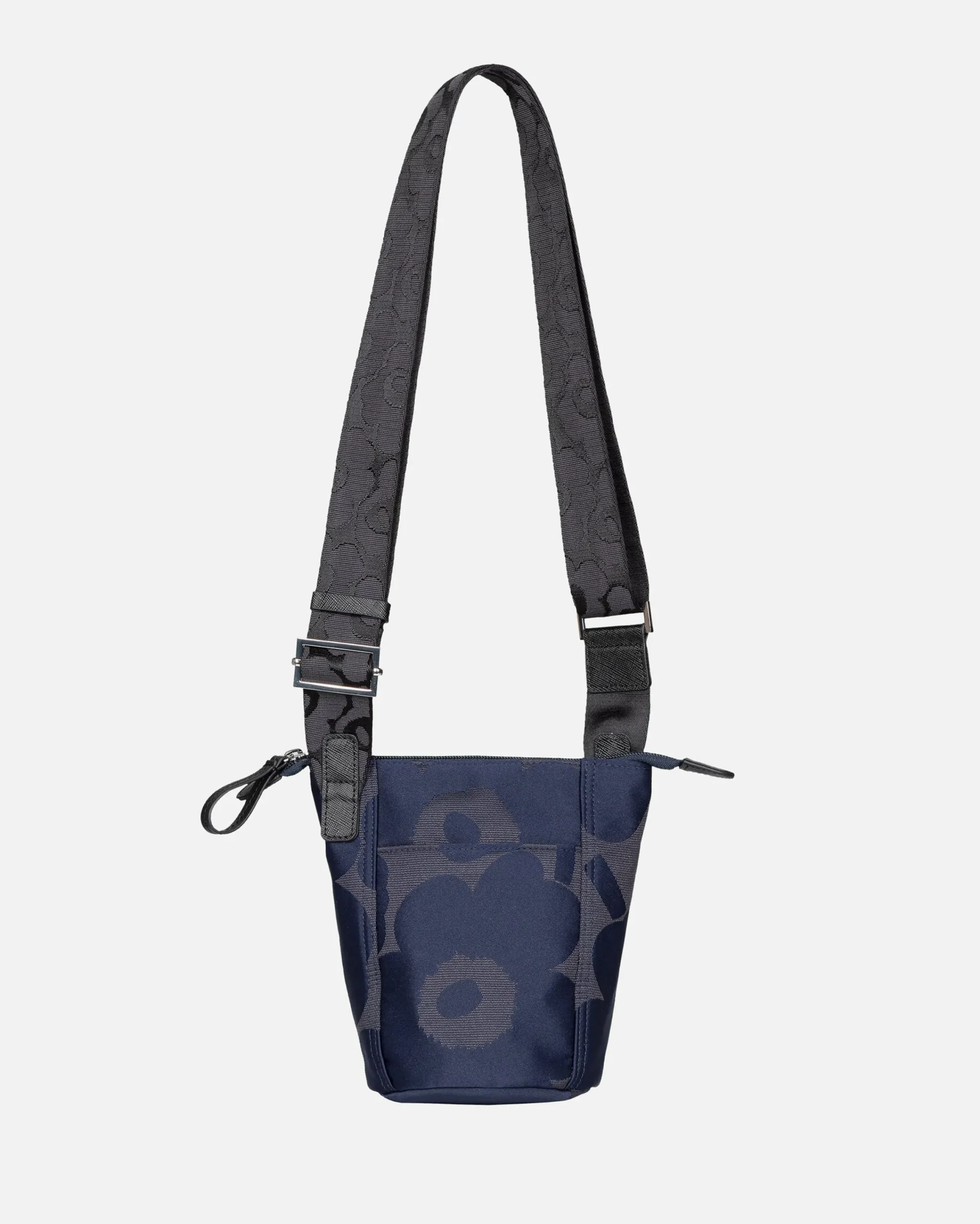 essential_bucket_unikko_olkalaukku_4.webp Marimekko Olkalaukut^Essential Bucket Unikko Olkalaukku