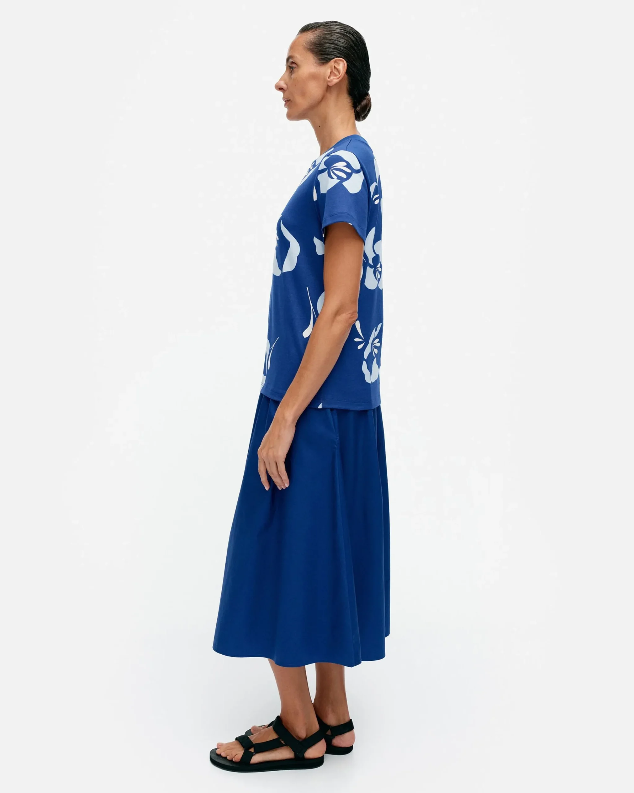 heleys_helakka_tpaita_1.webp Marimekko Paidat Ja Tunikat^Heleys Helakka T-Paita