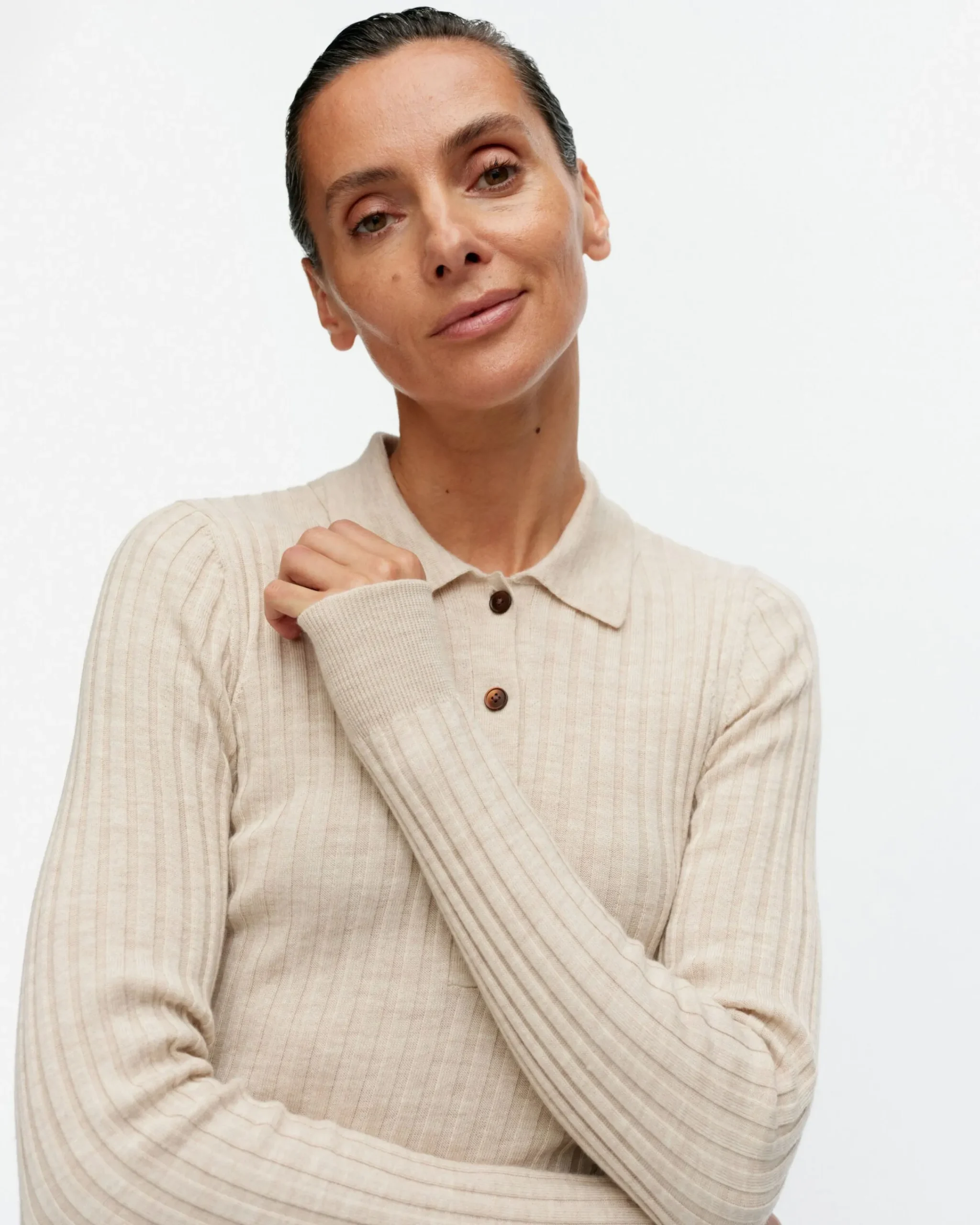 iitu_solid_villaneulepusero_3.webp Marimekko Neuleet^Iitu Solid Villaneulepusero