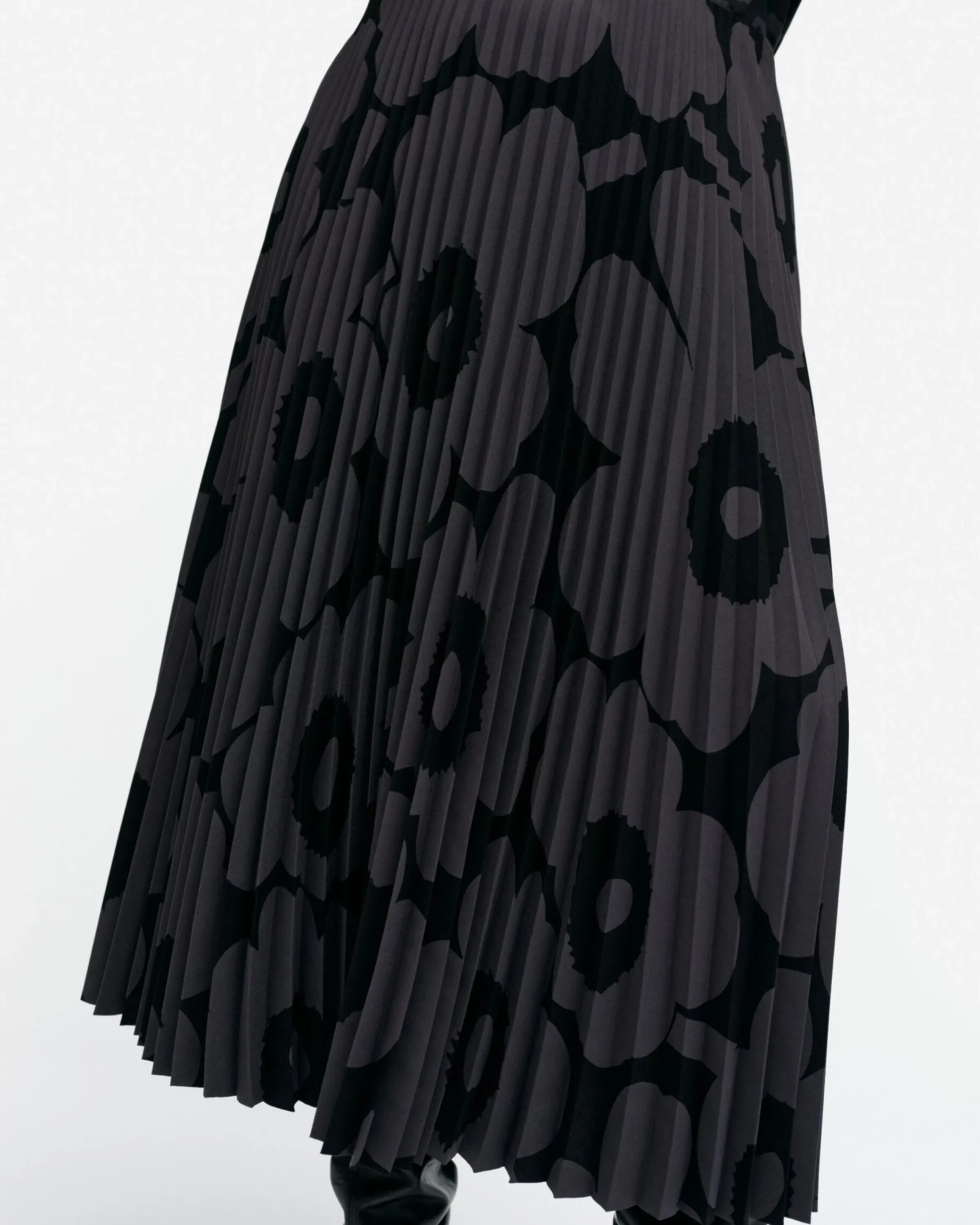myy_unikko_hame_4-2.webp Marimekko Hameet^Myy Unikko Hame