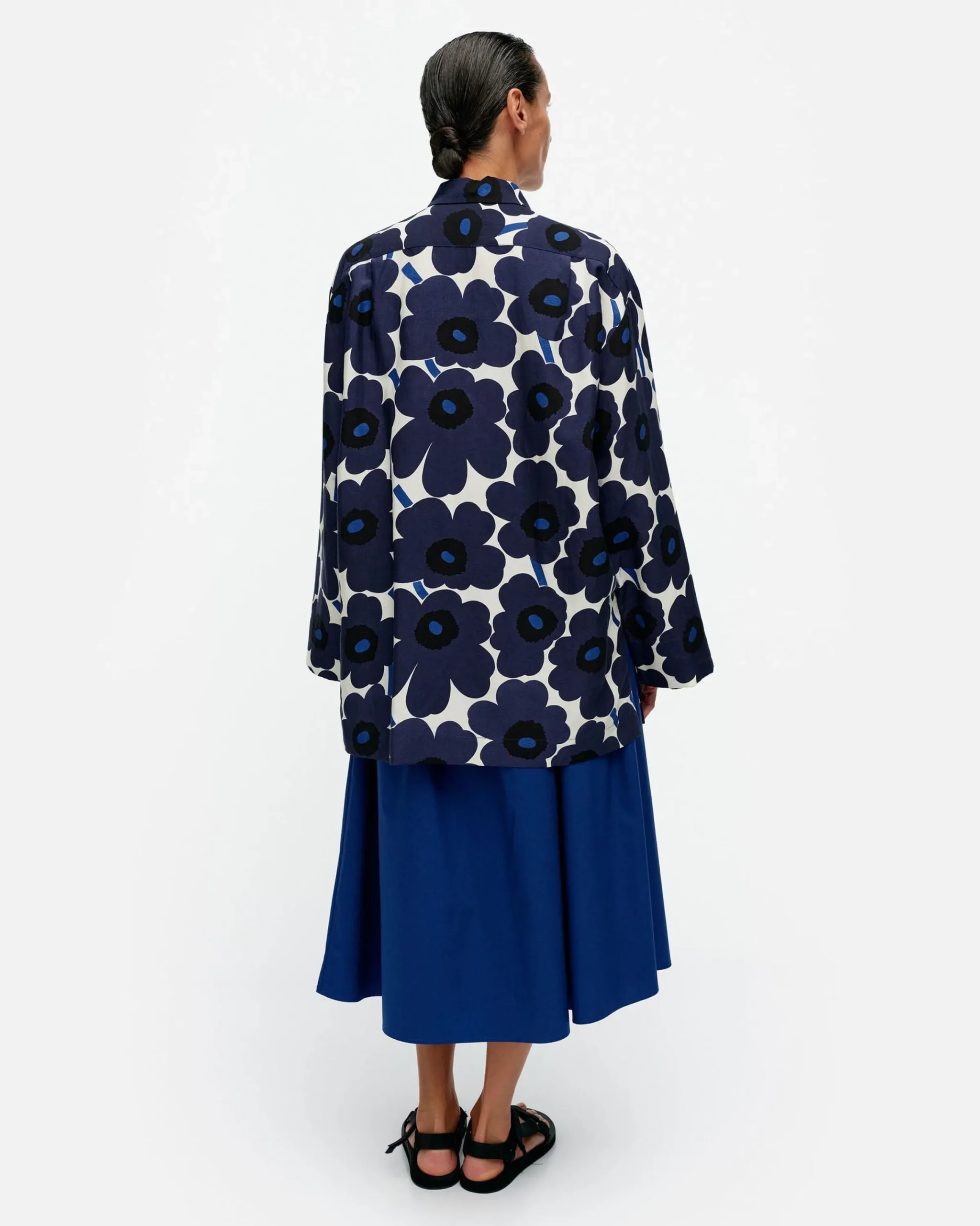 tufrmue_unikko_kuprosekoitepaita_2.webp Marimekko Paidat Ja Tunikat^Tu00F6Rmu00E4 Unikko Kuprosekoitepaita